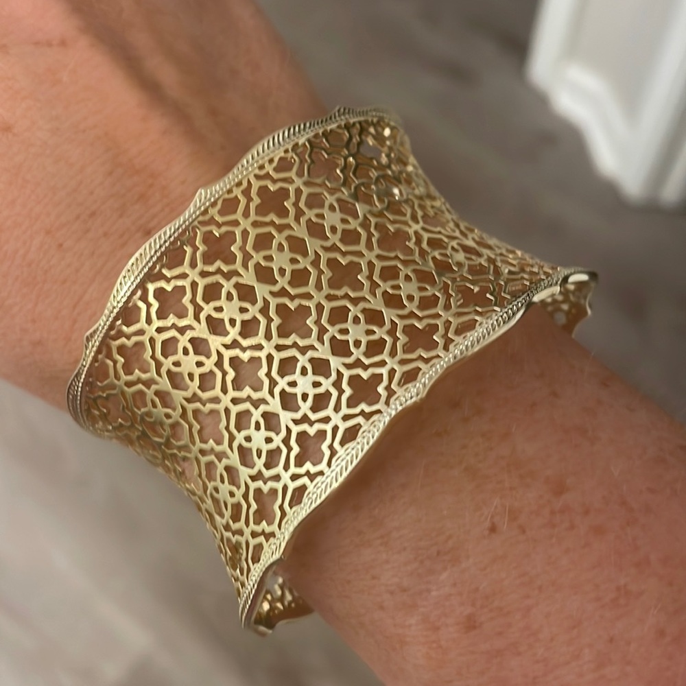 Kendra Scott cuff